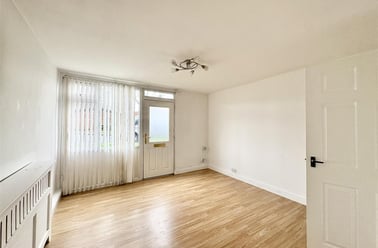 Fairisle Close, Clifton, Nottingham - Image 2